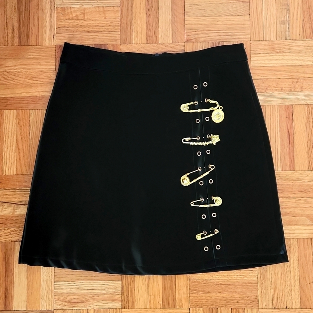 Black skirt